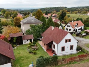 Exterior - Beautiful private villa for 8 guests with WIFI, TV, patio and panoramic view (Podbořany)