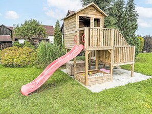 Children's area - Beautiful private villa for 8 guests with WIFI, TV, patio and panoramic view (Podbořany)
