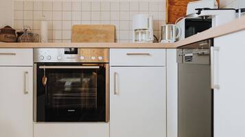 Mikrowelle, Ofen, GeschirrspĂŒler