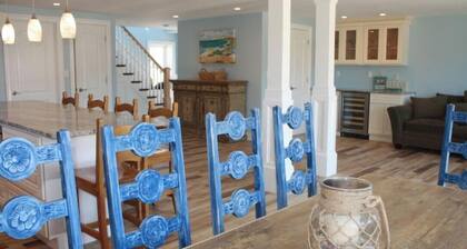 Magnificent Beach House w/ Private Pool Across the street from PRIVATE BEACH