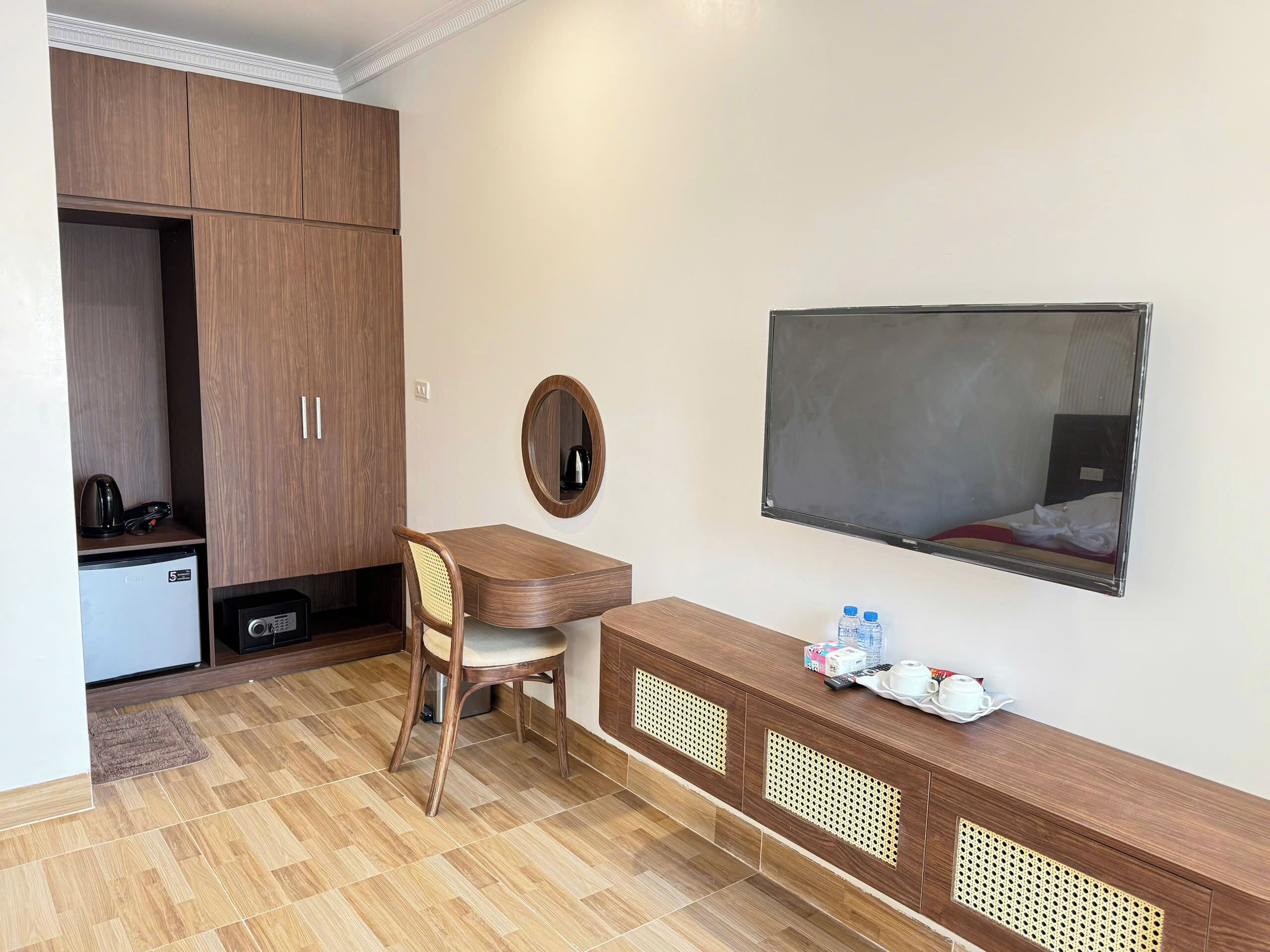 Family Triple Room | In-room safe, blackout drapes, bed sheets
