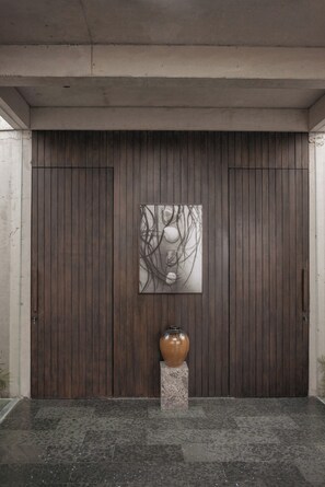 مدخل المنشأة