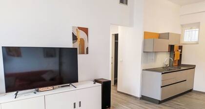 Beautiful private villa for 4 guests with A/C, WIFI, TV and terrace