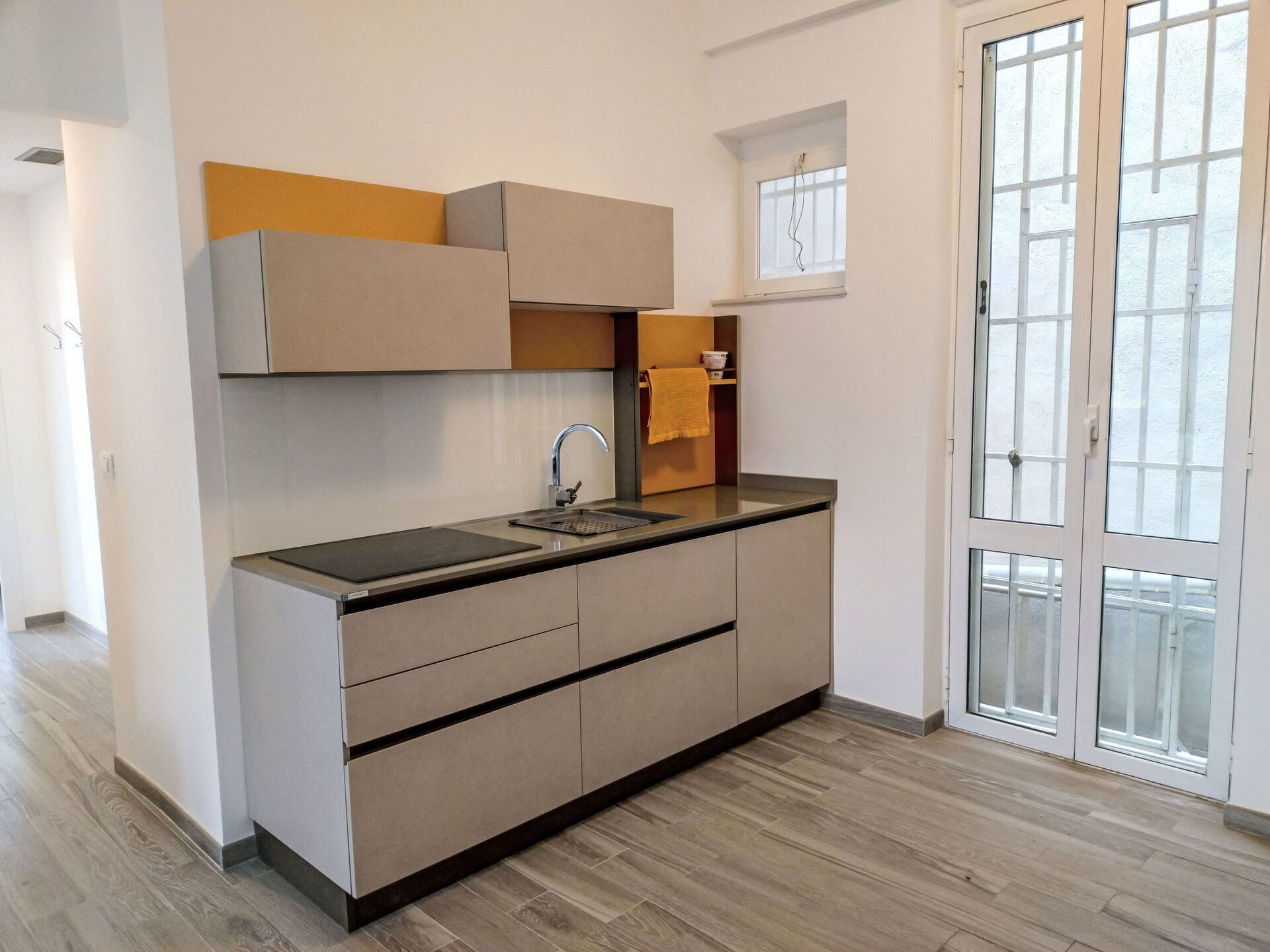 微波爐、焗爐、洗碗機