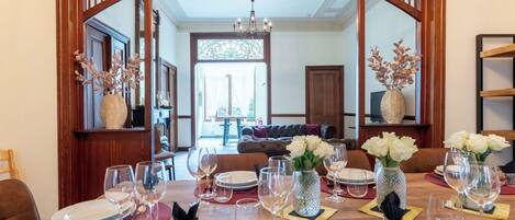 تناول الطعام