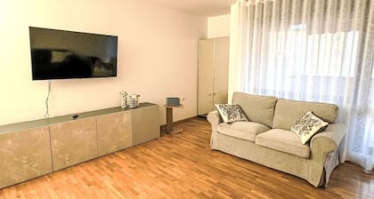 Angenehme Wohnung für 6 Personen mit W-LAN, TV und Innenhof