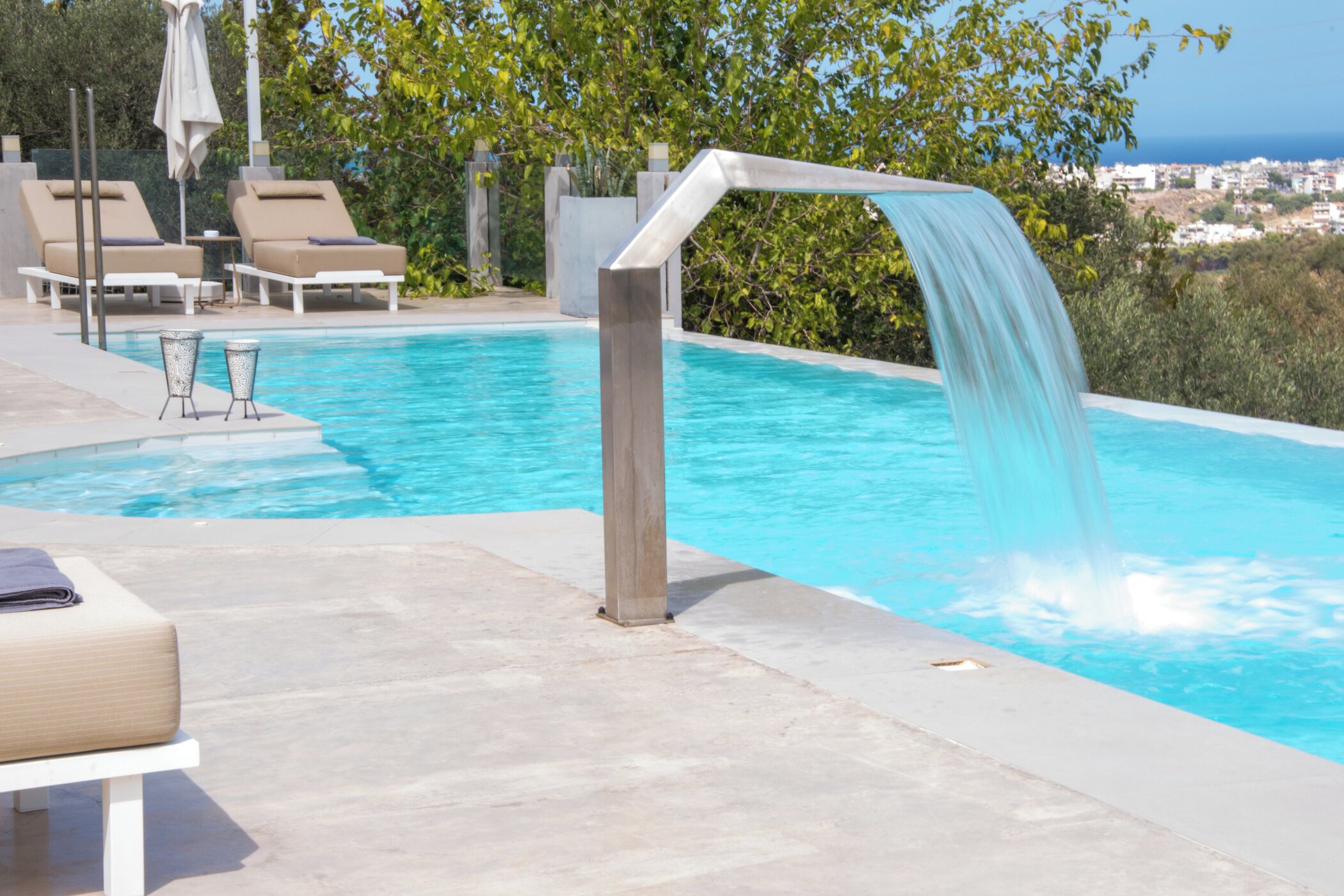 Piscina interna, piscina externa