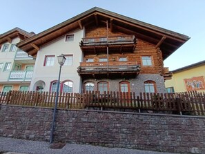 Esterni