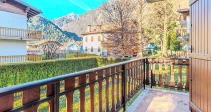 Beautiful apartment for 8 people with WIFI, TV, patio and panoramic view