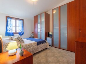 Travel cot, free WiFi - Nice apartment for 5 guests with A/C, WIFI, TV and patio (Valledoria)