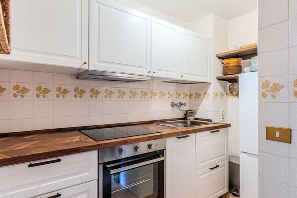 Cuisine, Sol, Cabinetry, Bois, Comptoir, Design Intérieur, Principaux Appliance, Sol, Appareil De Cuisine, Domicile