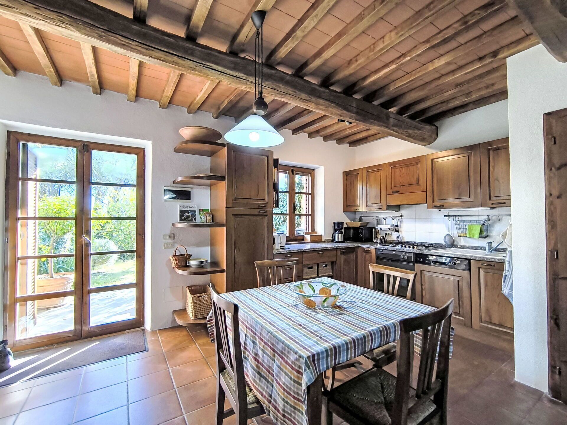 Mikroaaltouuni, uuni, astianpesukone