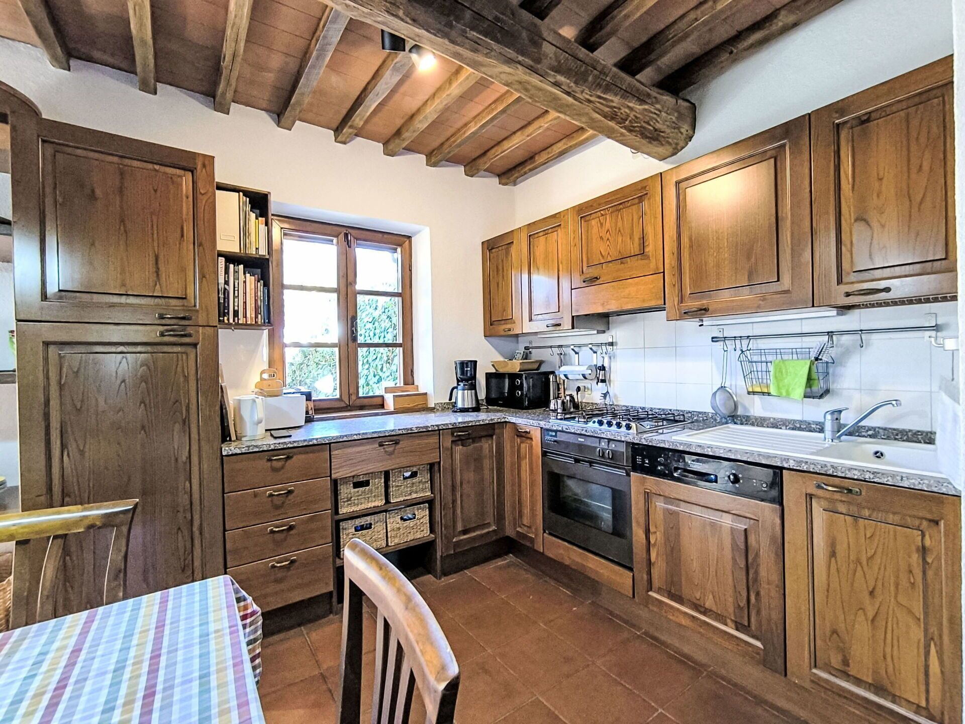 微波爐、焗爐、洗碗機