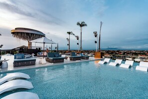 Outdoor pool - The Umalas Signature (Kerobokan)
