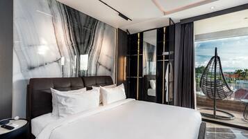 Deluxe Studio Suite, 1 Katil Raja (King), City View | Peralatan tempat tidur premium, tilam berlapik