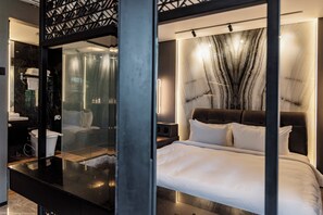 Deluxe Studio Suite, 1 King Bed, Garden View | Premium bedding, pillowtop beds, individually decorated - The Umalas Signature (Kerobokan)