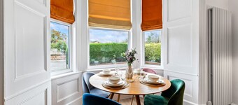 Chester Gem in Handbridge – Walk to City Walls | 2-Bed Cottage | Free Parking