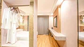 Deluxe Double Room, City View | Desk, laptop workspace, blackout drapes, iron/ironing board