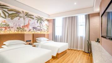 Executive Double or Twin Room, City View | Desk, laptop workspace, blackout curtains, iron/ironing board