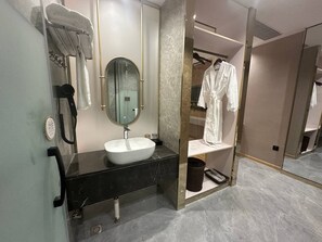 Deluxe Suite, City View | Desk, laptop workspace, blackout drapes, iron/ironing board - BCN Barna Hotel (Ta Khmau)