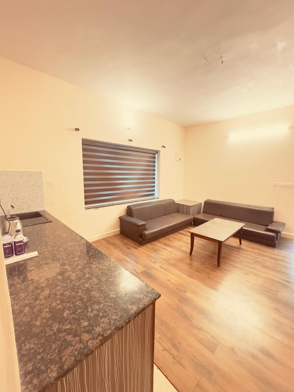 Family Suite, Mountain View | Living area | 34-inch LED TV with satellite channels - Cloud Dale Suites (Munnar)