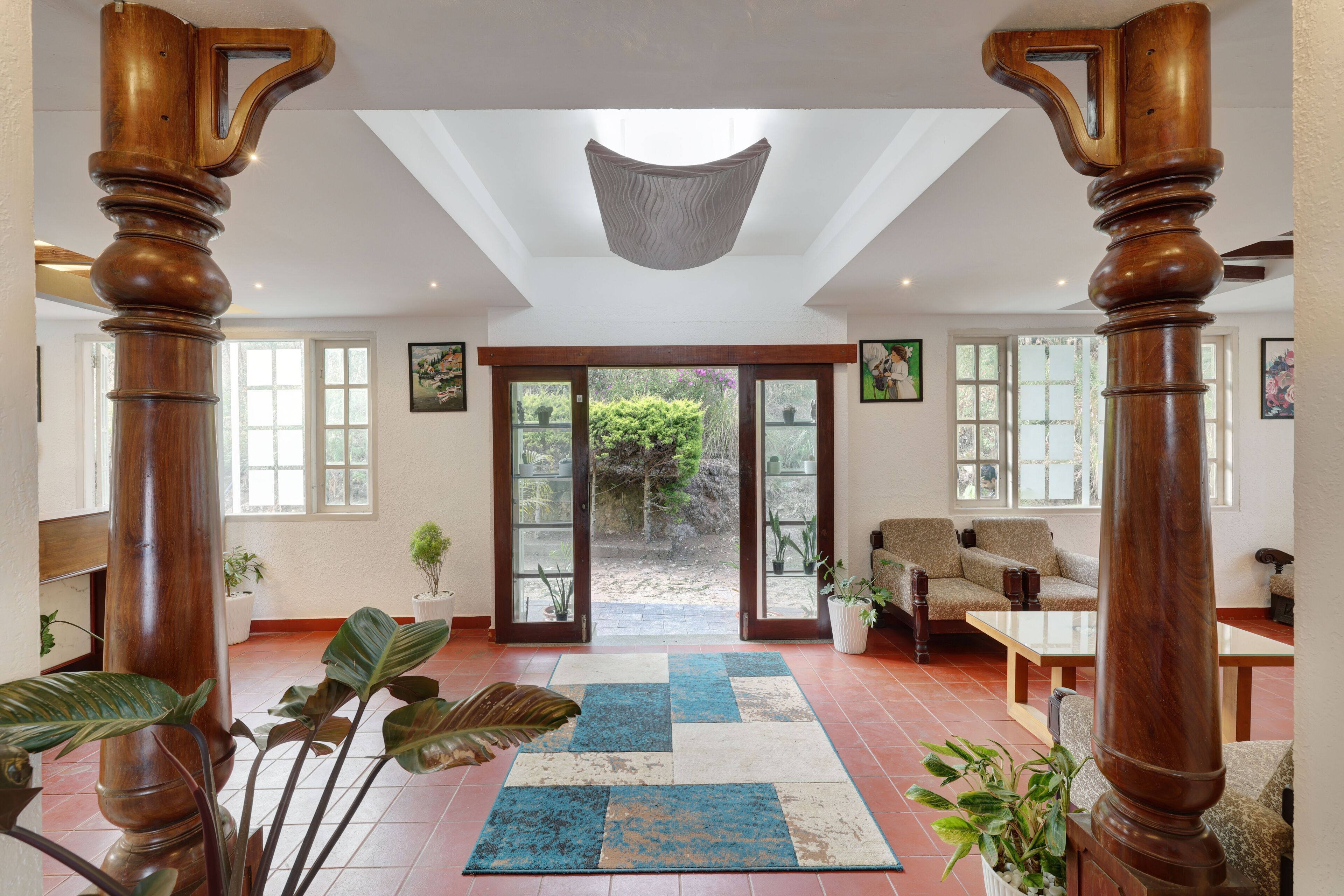 Pintu masuk interior