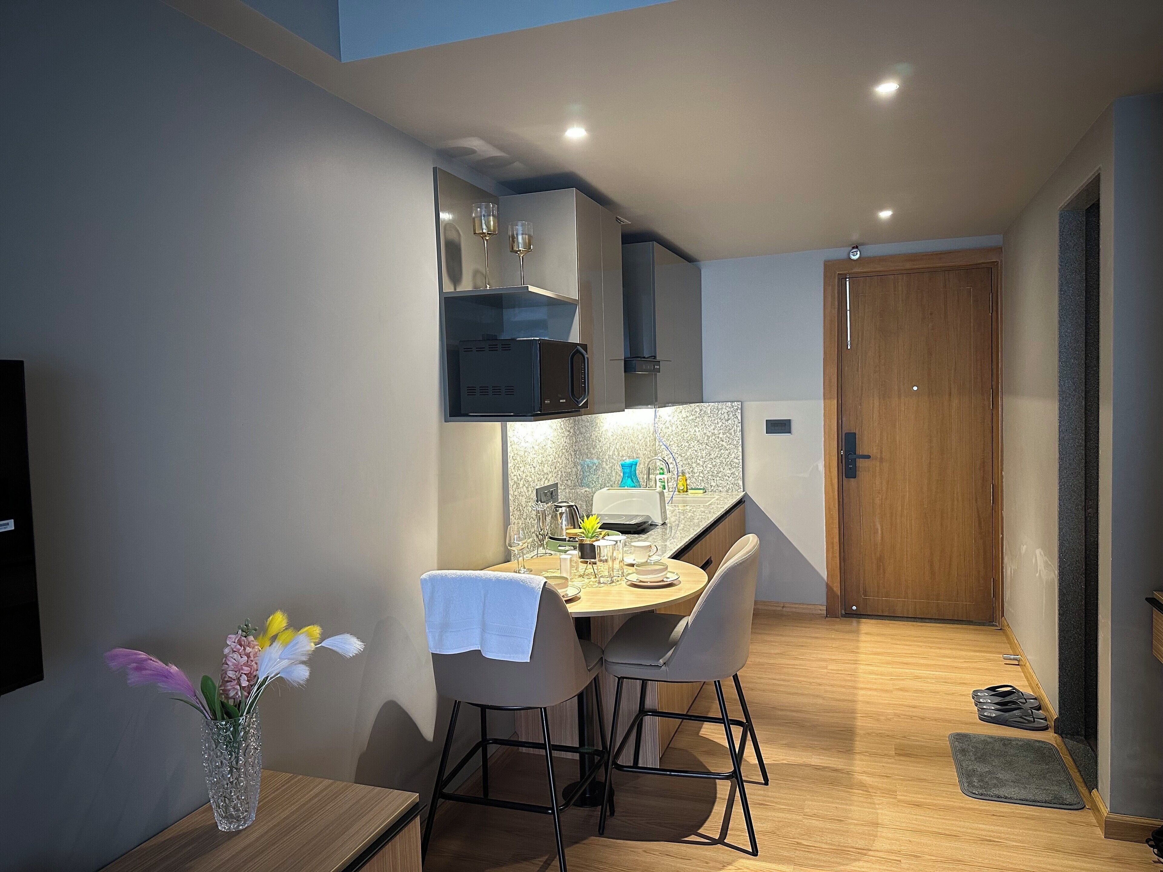 Studio Supérieur, balcon, vue ville | Cuisine privée