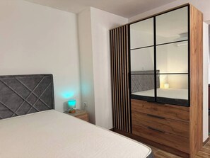 WiFi, bed sheets - Cozy 1-bedroom apartment in charming Split with AC (Split)