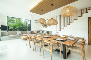 House - Elegant 5BR Modern Villa Steps From Caf Del Mar (Seminyak)