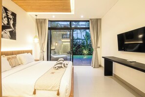 House - Elegant 5BR Modern Villa Steps From Caf Del Mar (Seminyak)