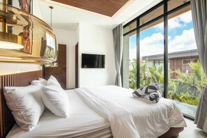 House, Smoking | 5 bedrooms - Enchanting 5BR Canggu Villa Moments to Sea (Canggu)