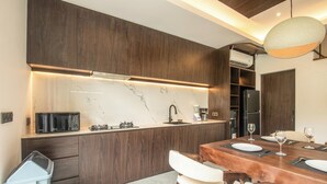 House, Smoking | 5 bedrooms - Enchanting 5BR Canggu Villa Moments to Sea (Canggu)
