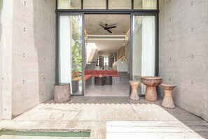 House - Modern 2BR Villa Enclosed Living Heart of Canggu (Kerobokan)