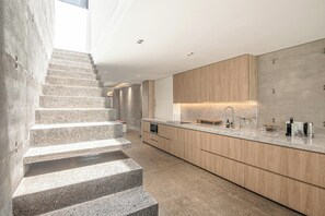 2 bedrooms - Modern 2BR Villa Enclosed Living Heart of Canggu (Kerobokan)