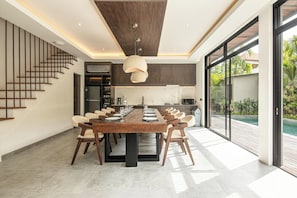 House, Smoking | 5 bedrooms - Enchanting 5BR Canggu Villa Moments to Sea (Canggu)