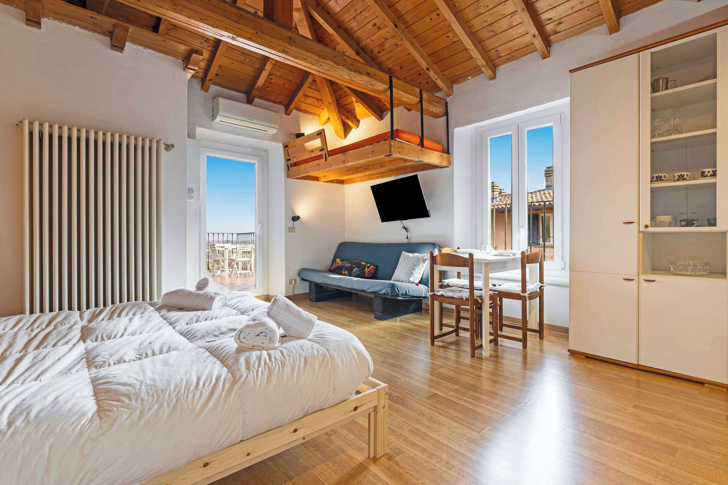 Fer et planche à repasser, Wi-Fi, draps fournis