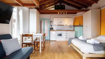 Fer et planche Ă repasser, Wi-Fi, draps fournis