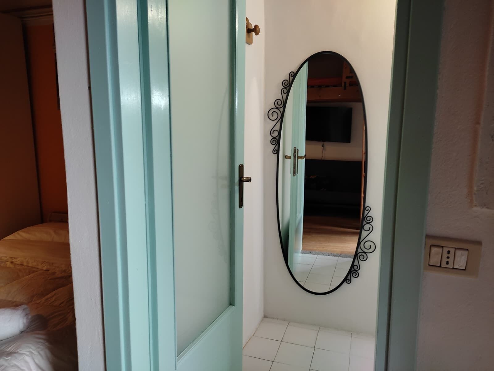 Fer et planche à repasser, Wi-Fi, draps fournis