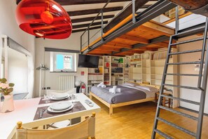 Desk, iron/ironing board, travel crib, WiFi