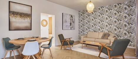 Smart TV, offices