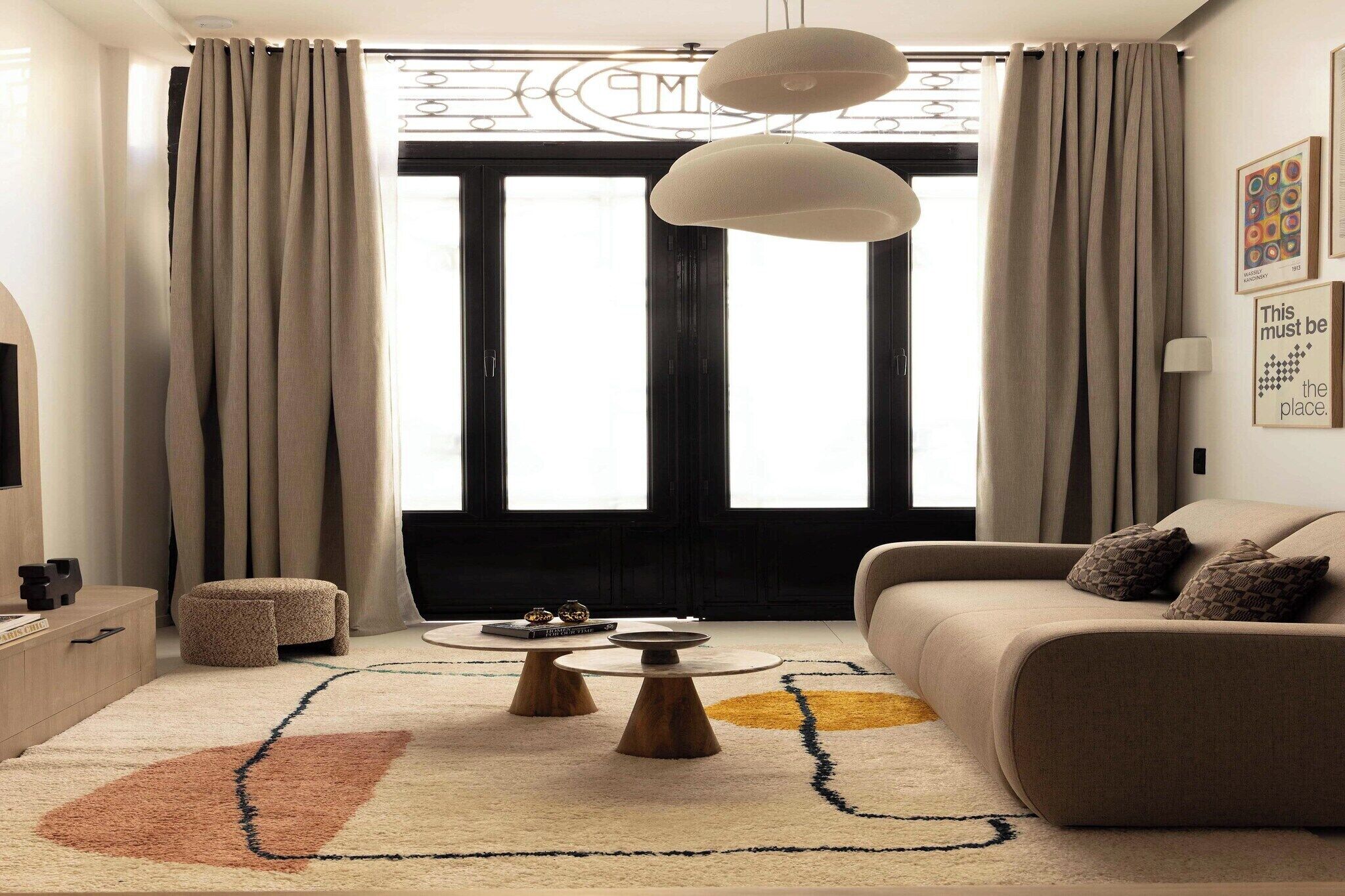 智能电视、办公室