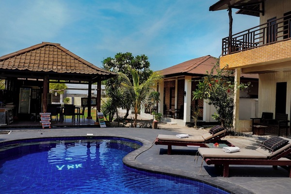 Outdoor pool