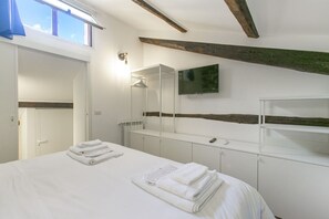 2 Schlafzimmer, Zimmersafe, Bügeleisen/Bügelbrett