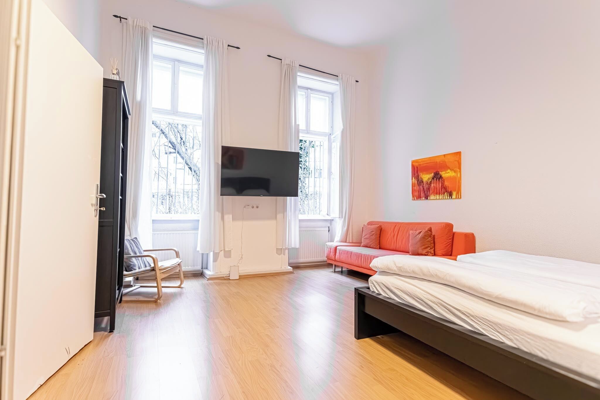 Apartamento básico | Ferros/tábuas de passar roupa, Wi-Fi de cortesia