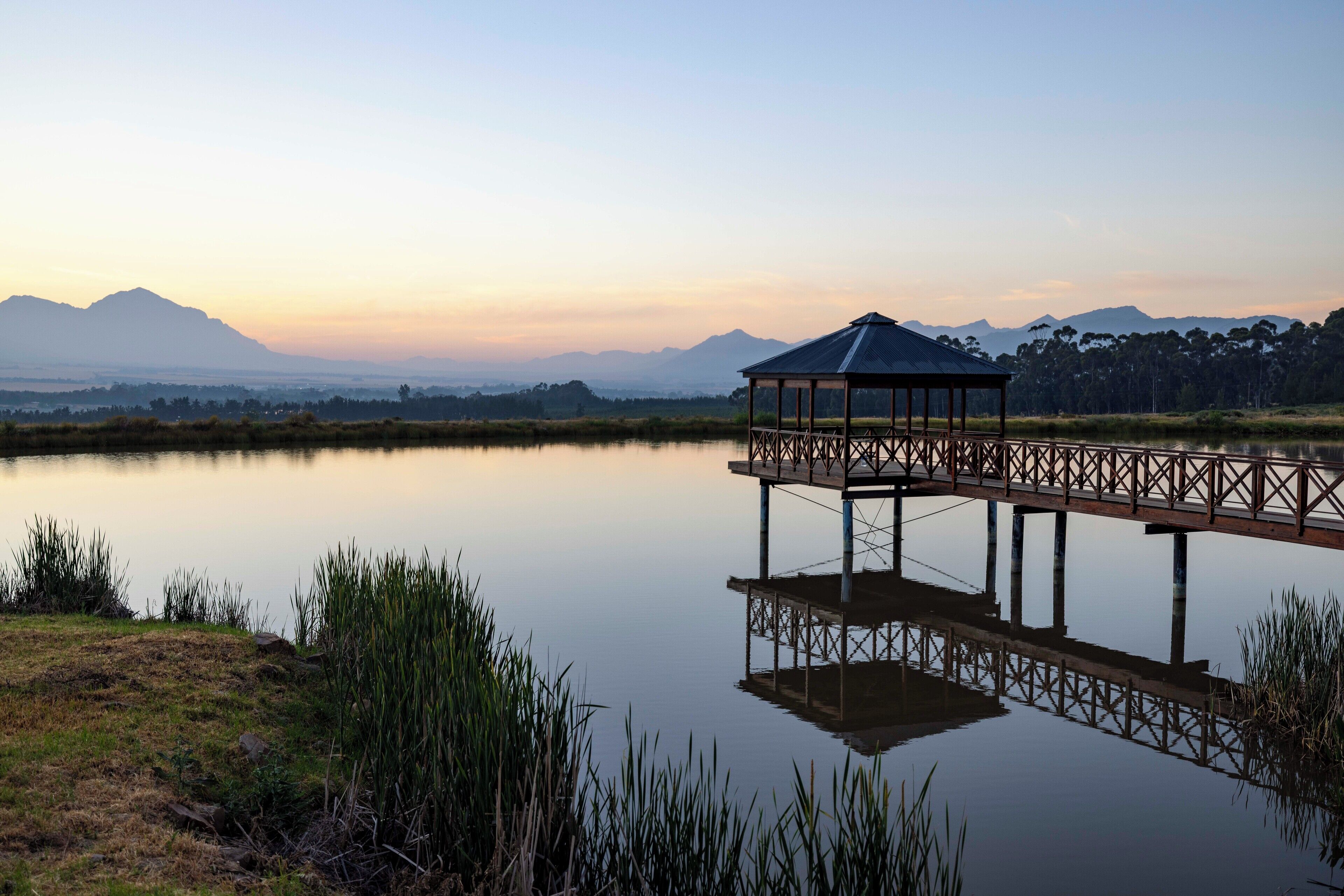المنشأة من الخارج