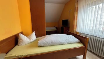 Double or Twin Room, Kitchenette | Free WiFi