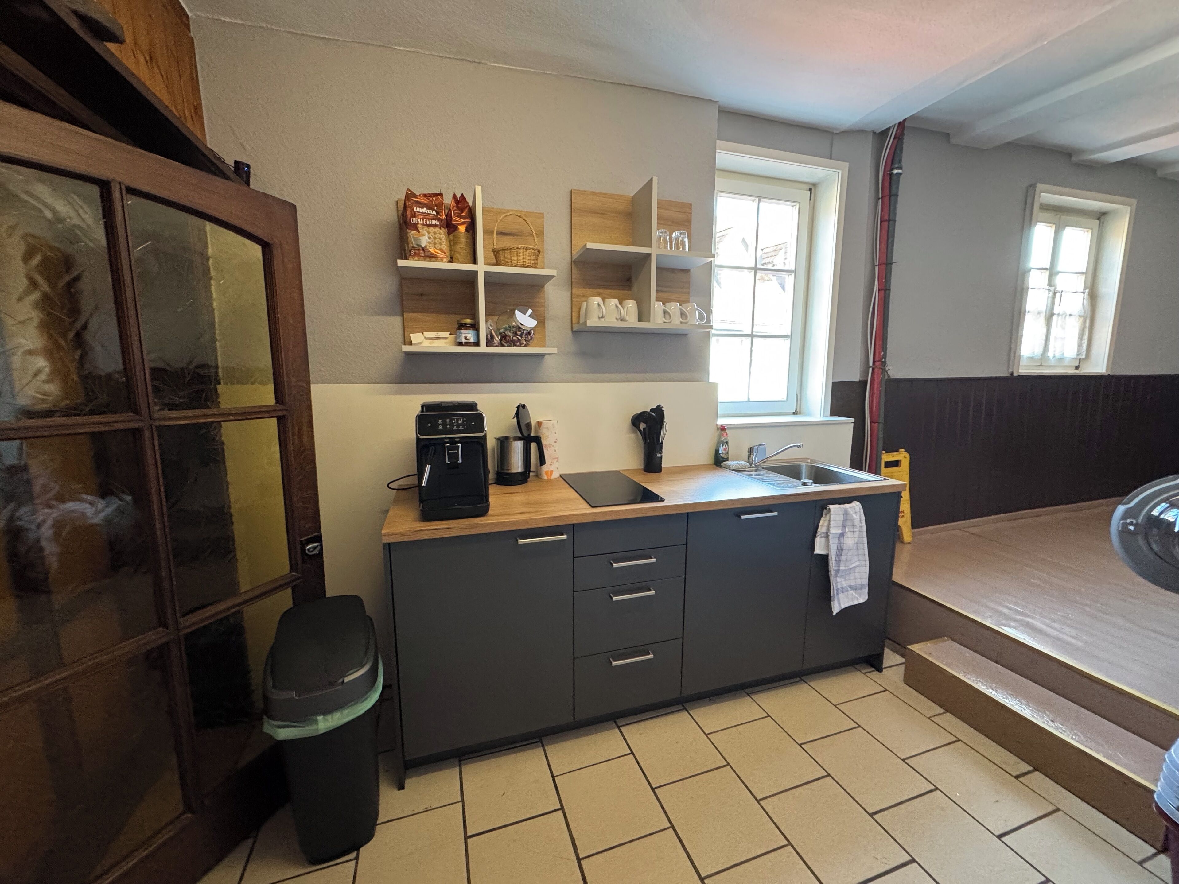 Mini-fridge, stovetop