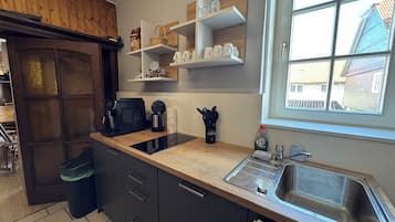 Mini-fridge, stovetop