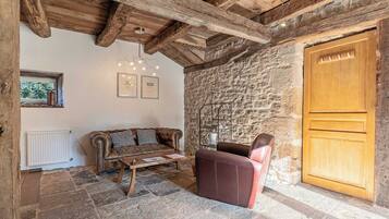 Chambre La Bergerie | Blackout drapes, free WiFi