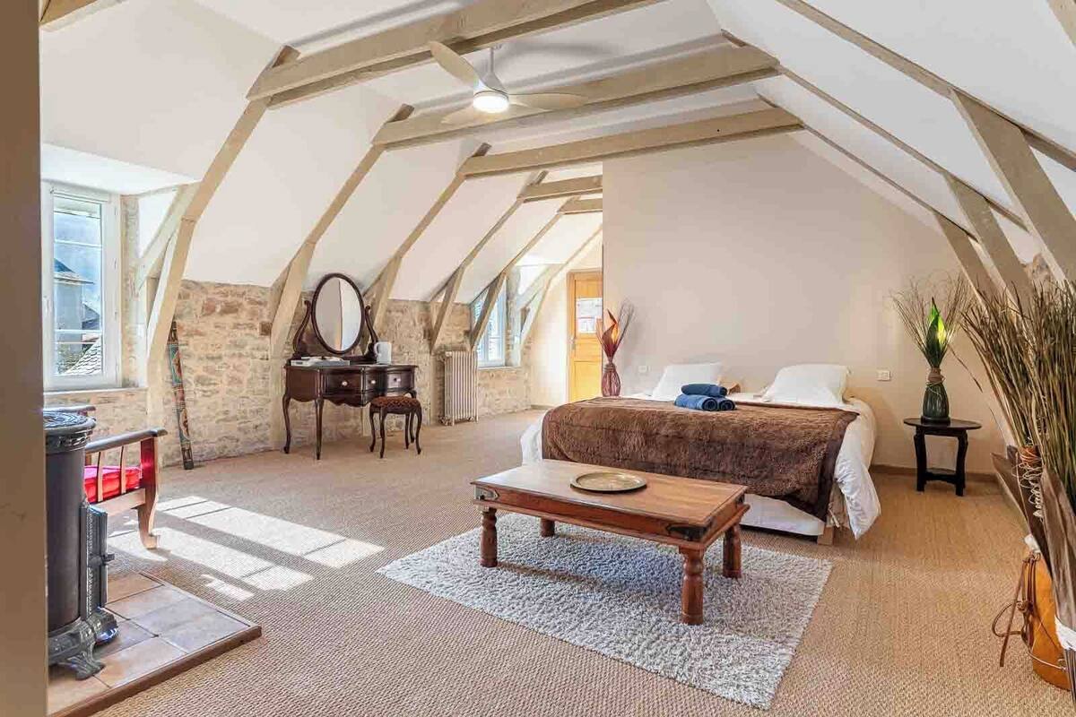 Chambre Grands Voyageurs | Verdunkelungsvorhänge, kostenloses WLAN